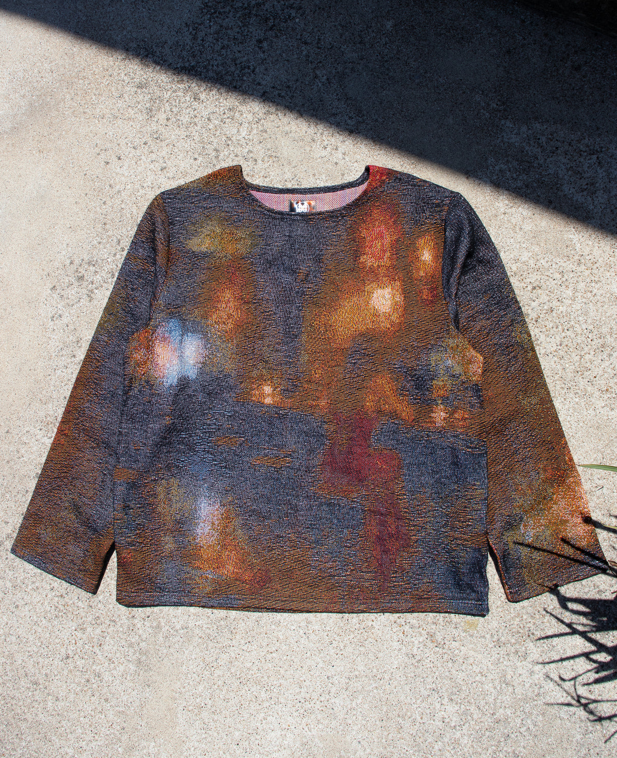 MEMORIES WOVEN CREWNECK