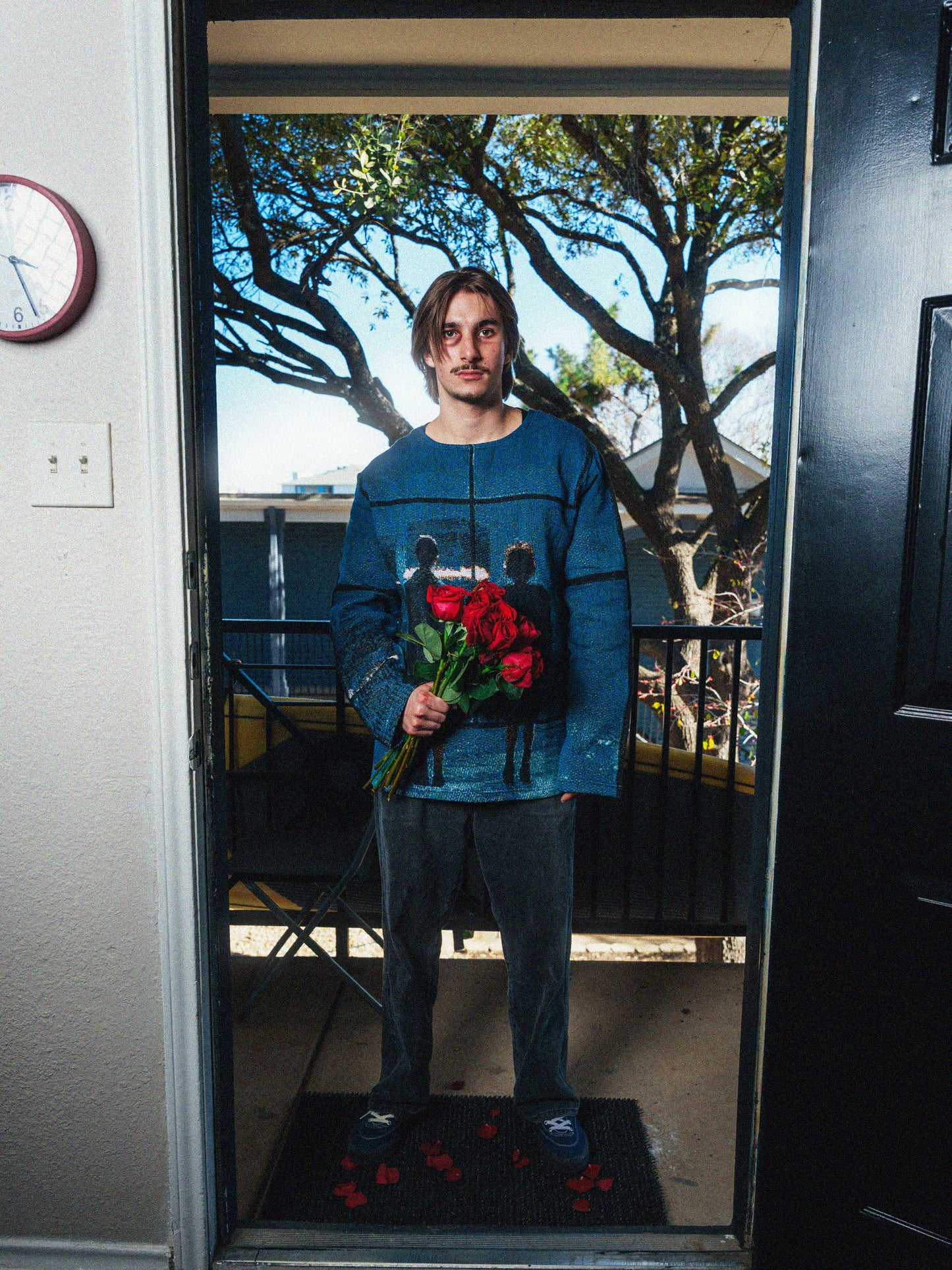 STRANGE TIME CREWNECK