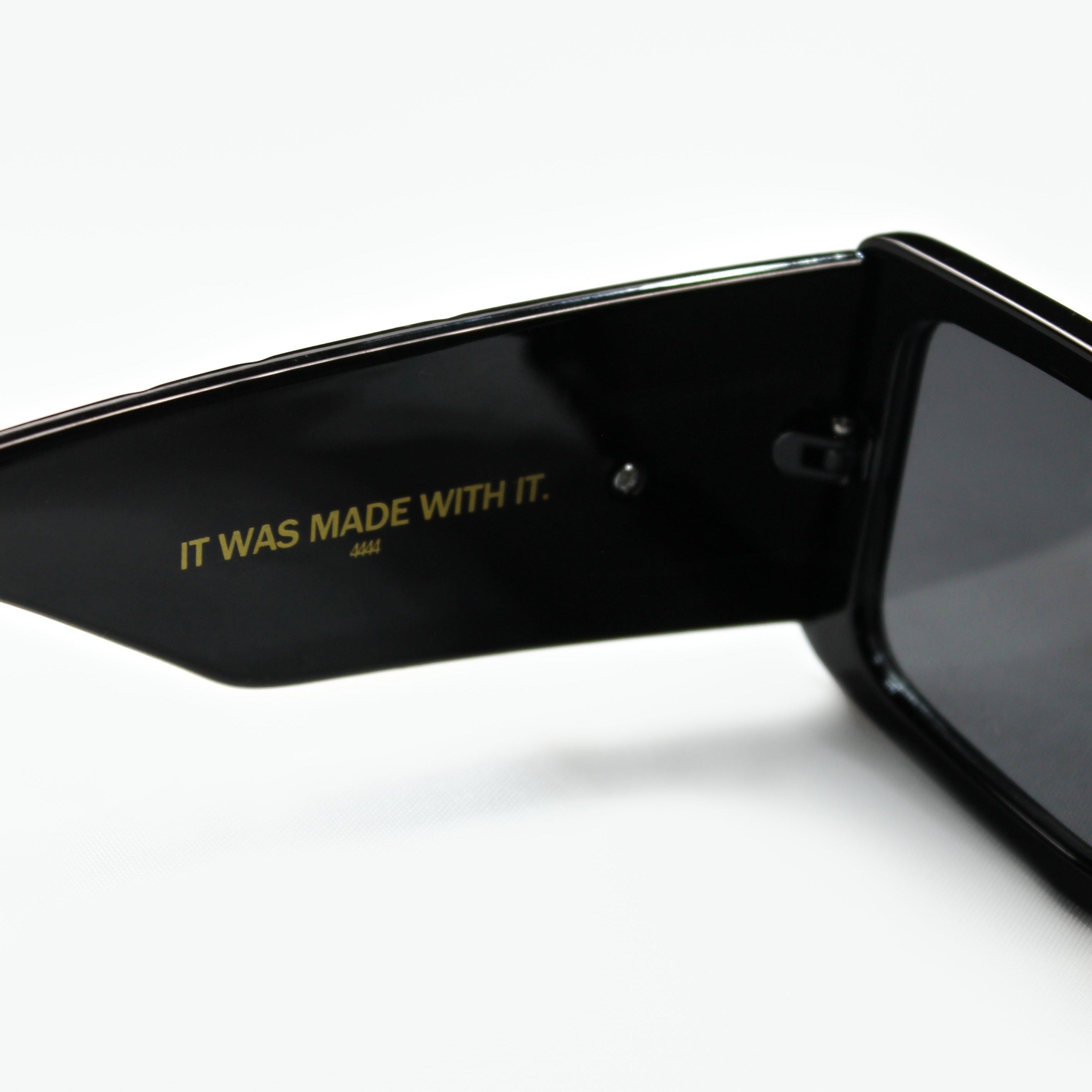 4X SUNGLASSES